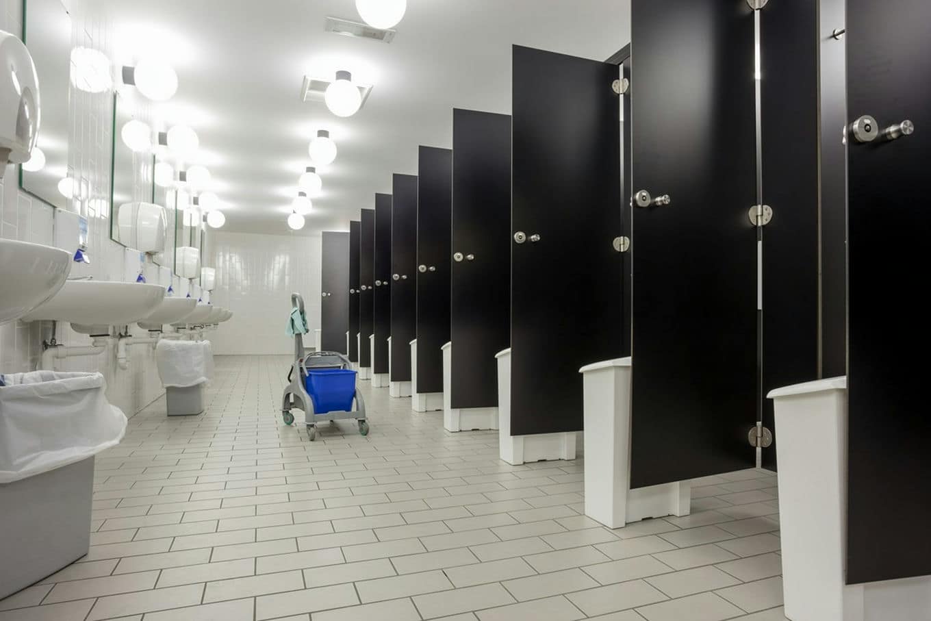 publiczne kabiny sanitarne